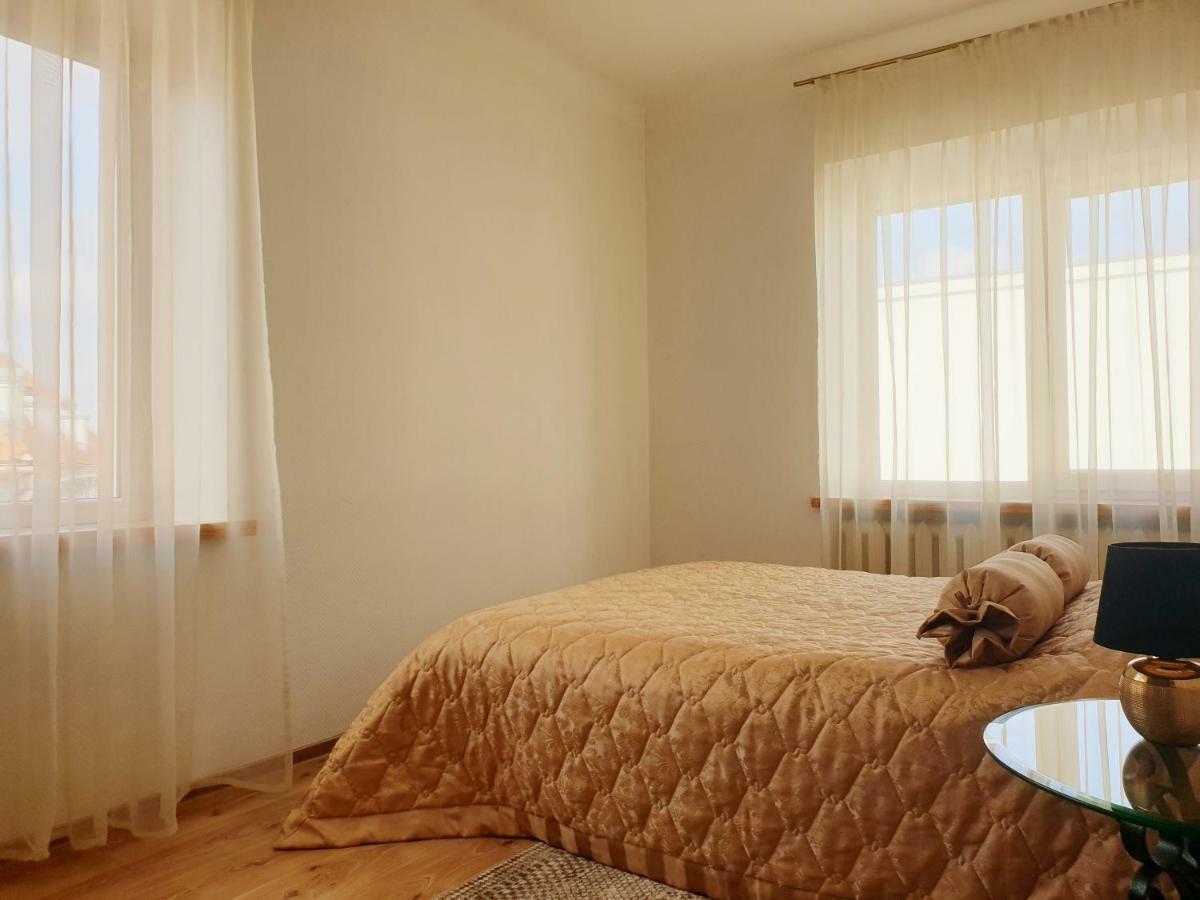 Cozy One Bedroom Apartment In Old Town Вильнюс Экстерьер фото